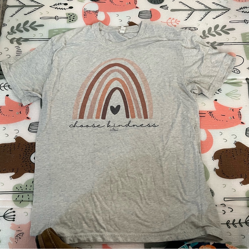 Gray 'Choose Kindness' Short Sleeve Tee
